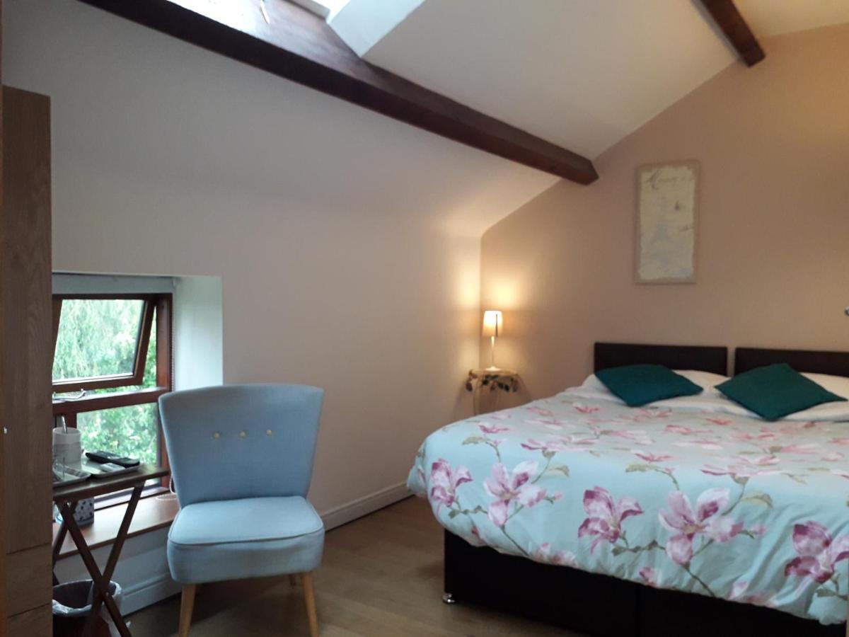 Brook Barn B&B Хейл Екстер'єр фото