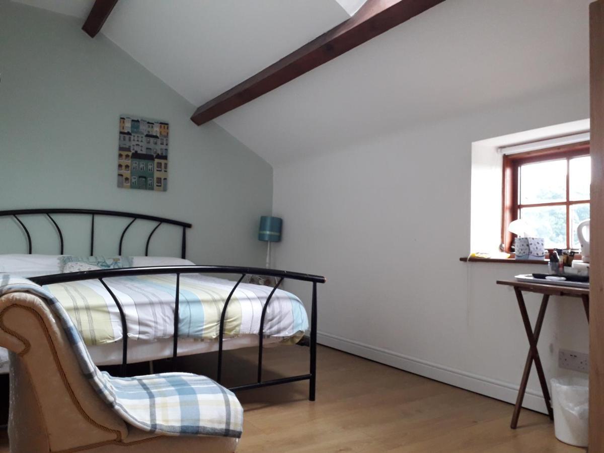 Brook Barn B&B Хейл Екстер'єр фото