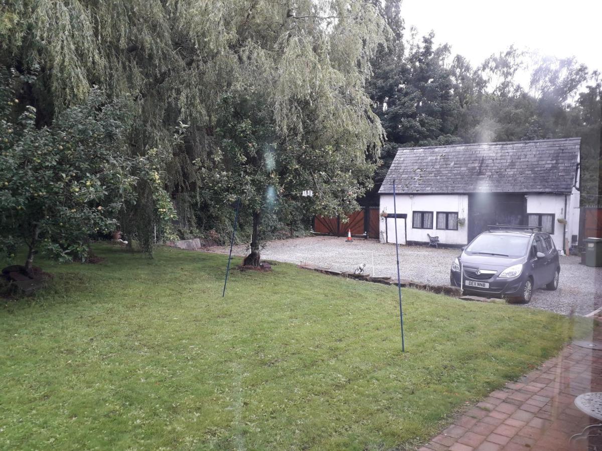 Brook Barn B&B Хейл Екстер'єр фото