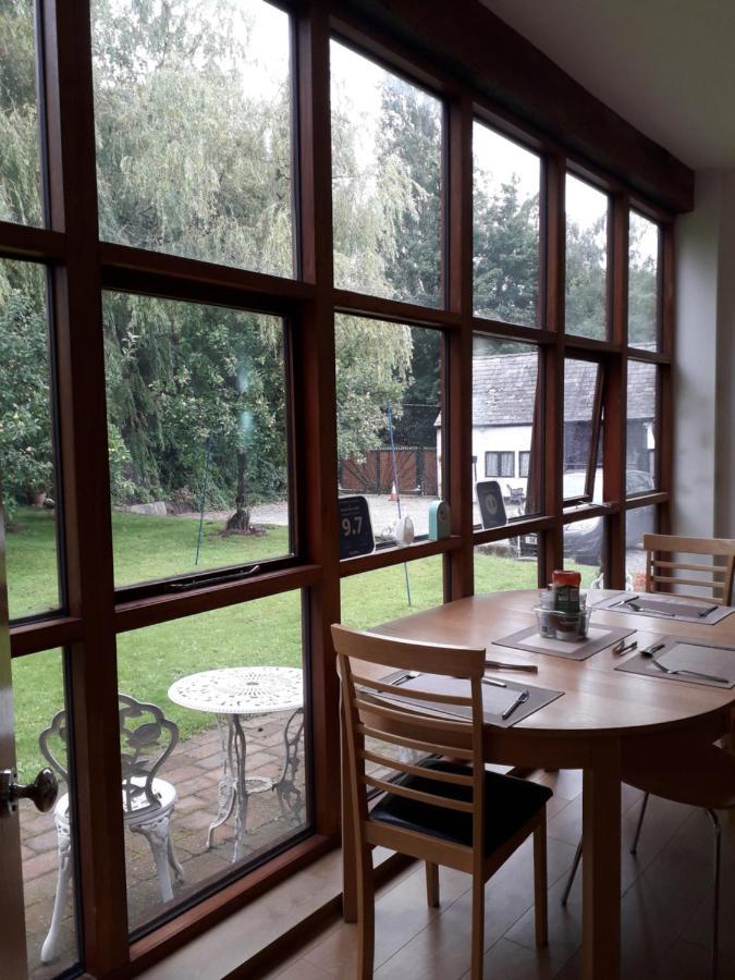 Brook Barn B&B Хейл Екстер'єр фото